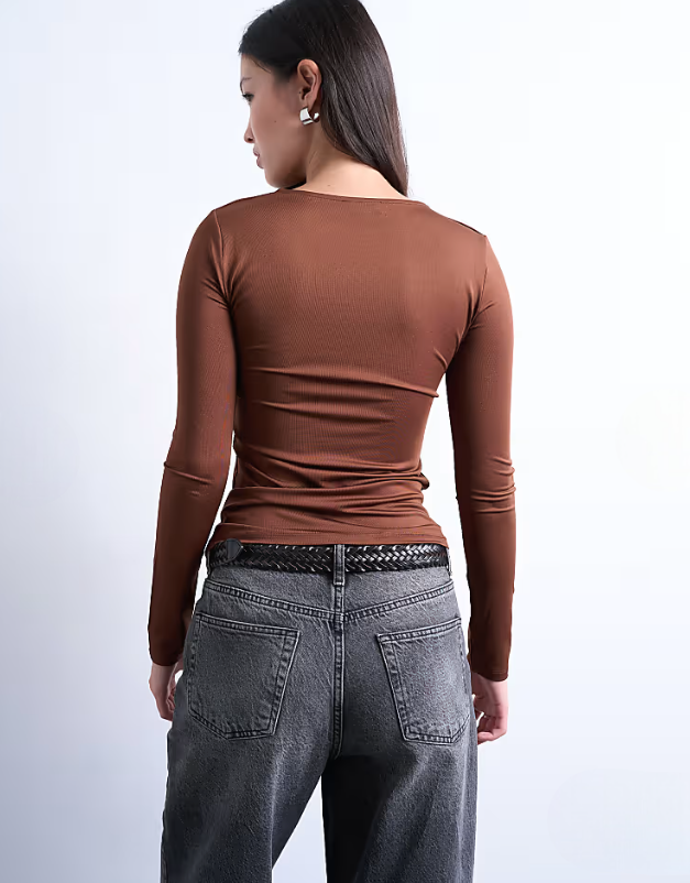 Tops à longues manches marron et beige