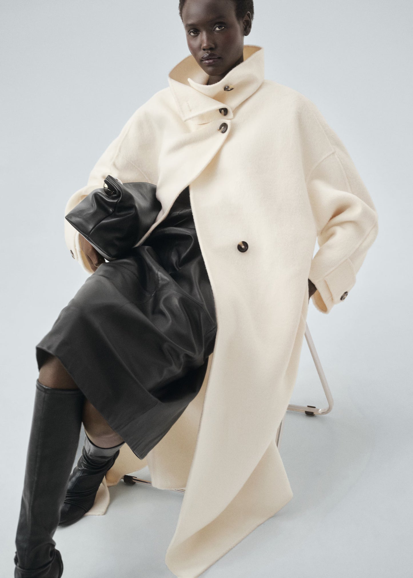 Manteau long à col cheminée