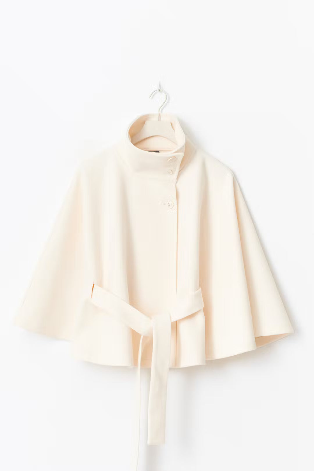 Veste à col montant et ceinture
