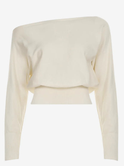 Pull asymétrique à épaule dénudée