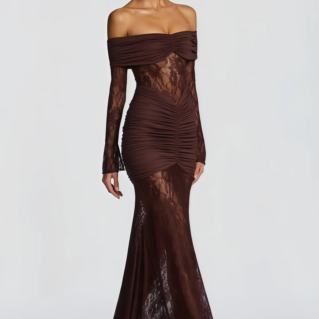 Robe longue en dentelle