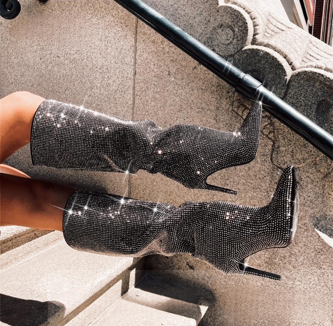 Bottes Haute-Couture Strass – Talon Aiguille & Bout Pointu