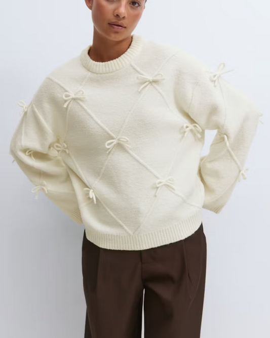 Pull à noeud tricoté