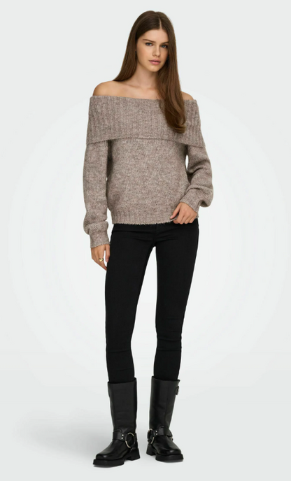 Pull à épaule dénudée