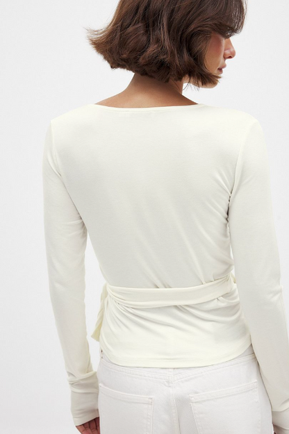 Top cache-coeur en maille