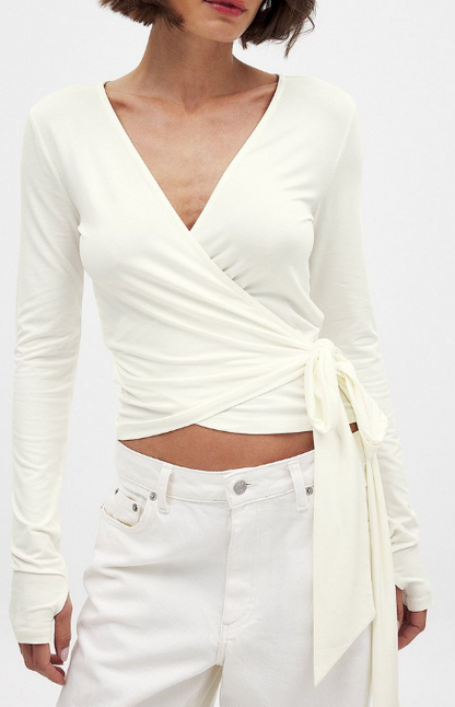 Top cache-coeur en maille