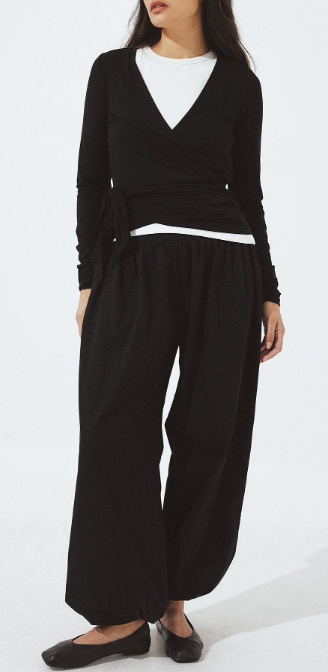 Top cache-coeur en maille