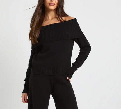 Pull à épaule dénudée