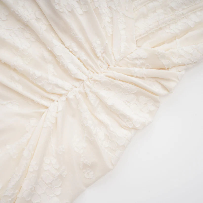 Robe longue drapée à bretelles larges coupe sirène