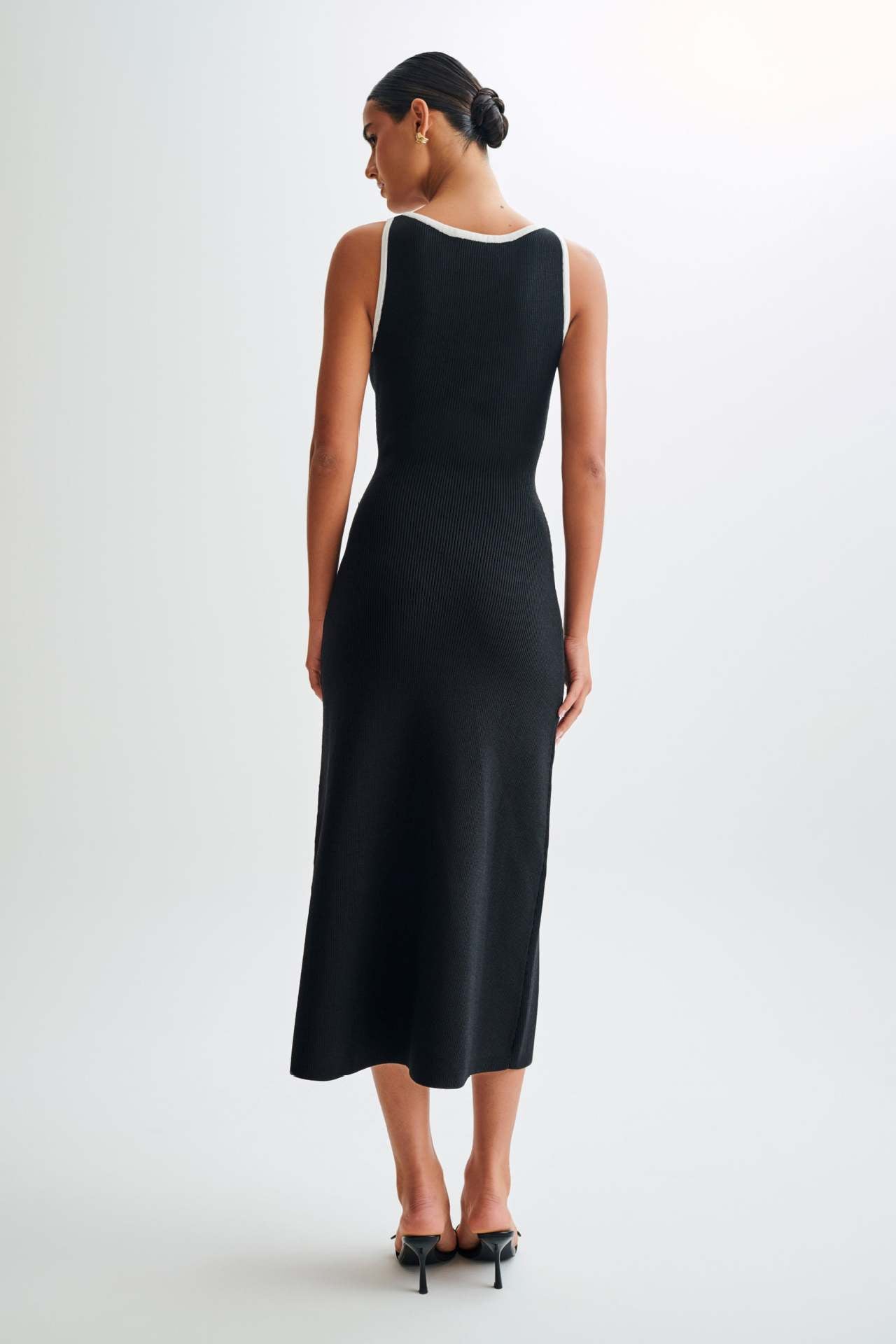 Robe Longue tricotée à boutons