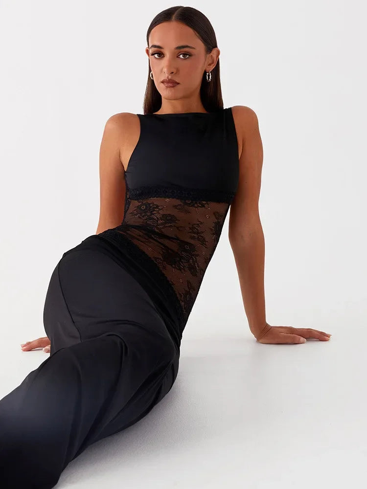 Robe longue dos nu à empiècement transparent