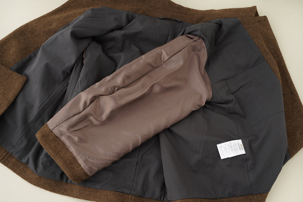 Manteau Court en Laine Style Old Money avec Col Revers