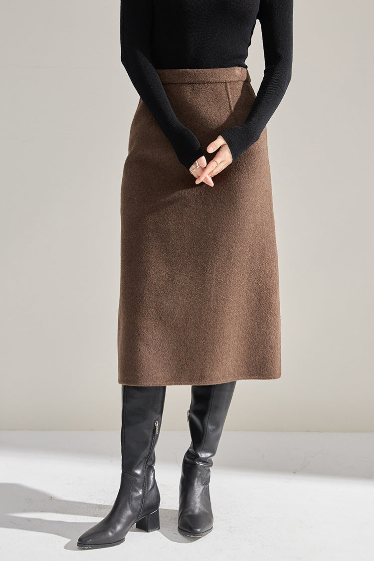 Veste Courte Col Montant en Cachemire & Tencel et Jupe en Laine