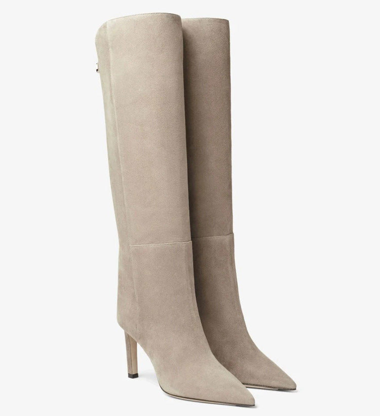 Bottes droites à talons aiguilles