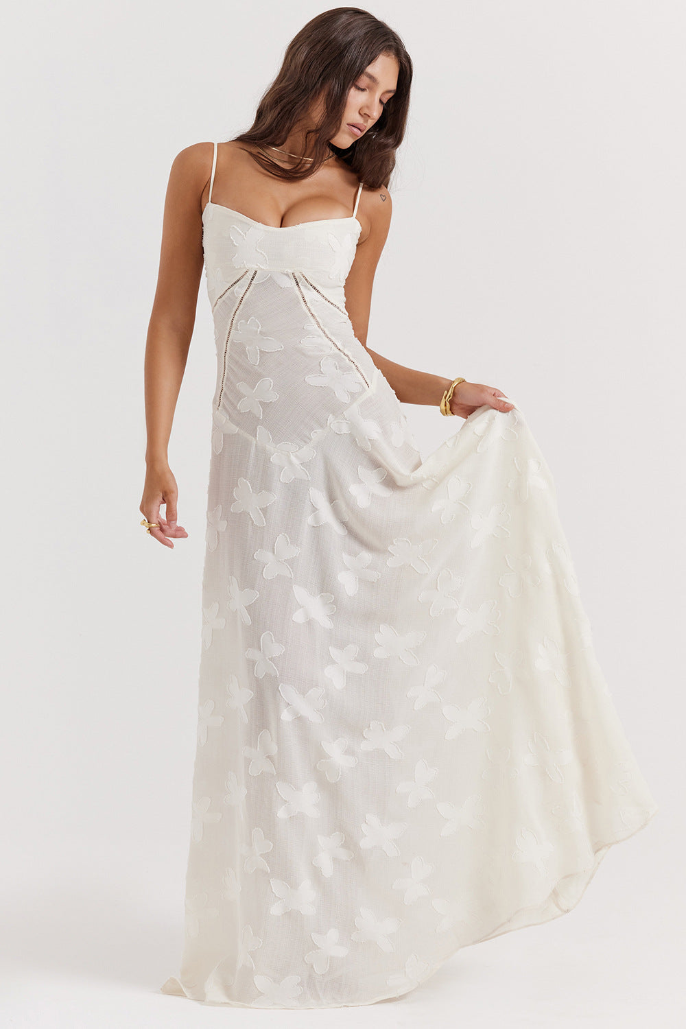 Robe longue en mousseline brodée