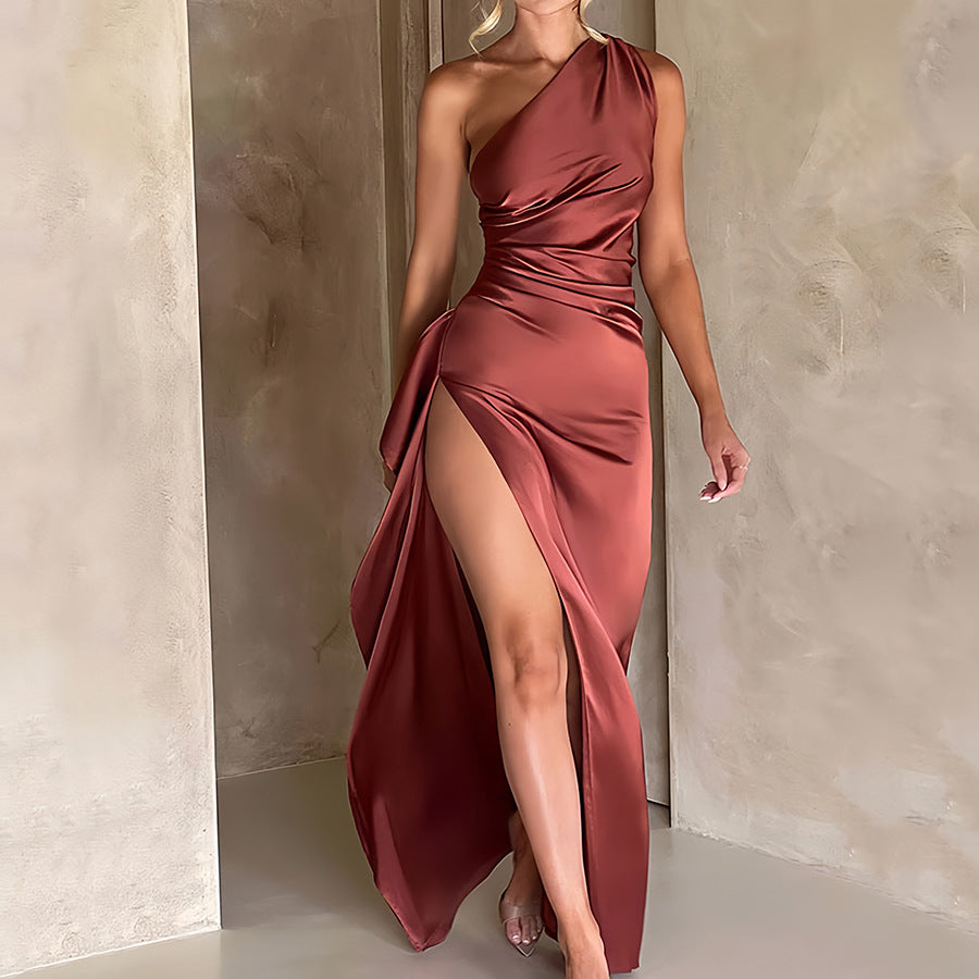 Robe Satin Asymétrique Fendue