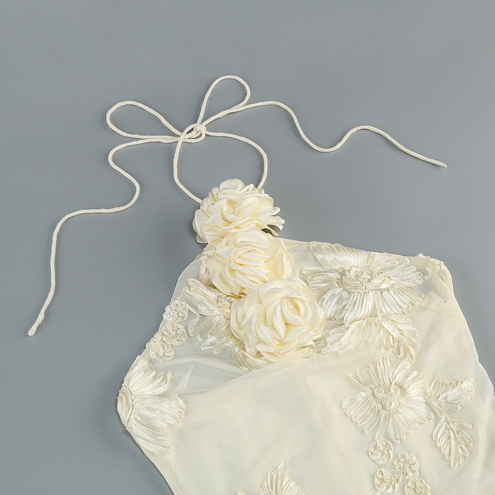 Robe élégante à col licou