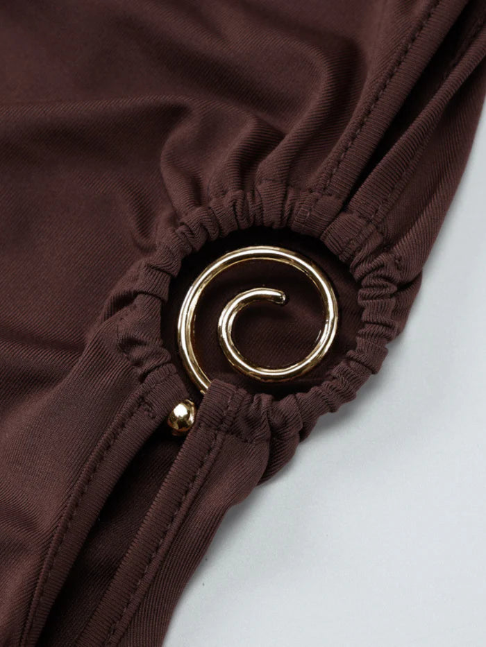 Robe asymétrique fendue unie