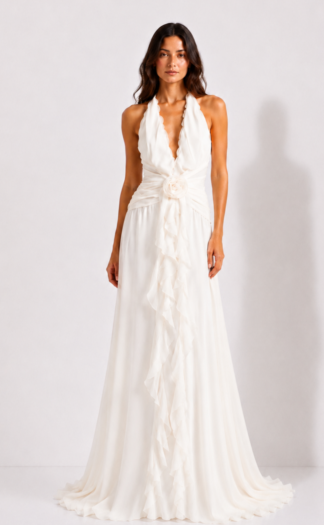 Robe dos nu à volants